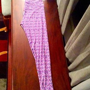 LuLaRoe patterned leggings